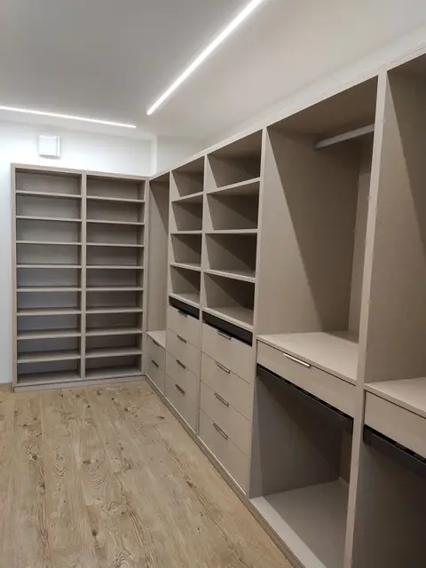 Vestidor a medida en una vivienda de Elche