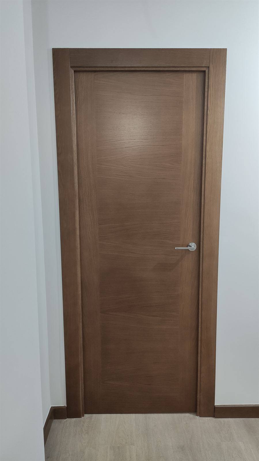Puerta de madera a medida